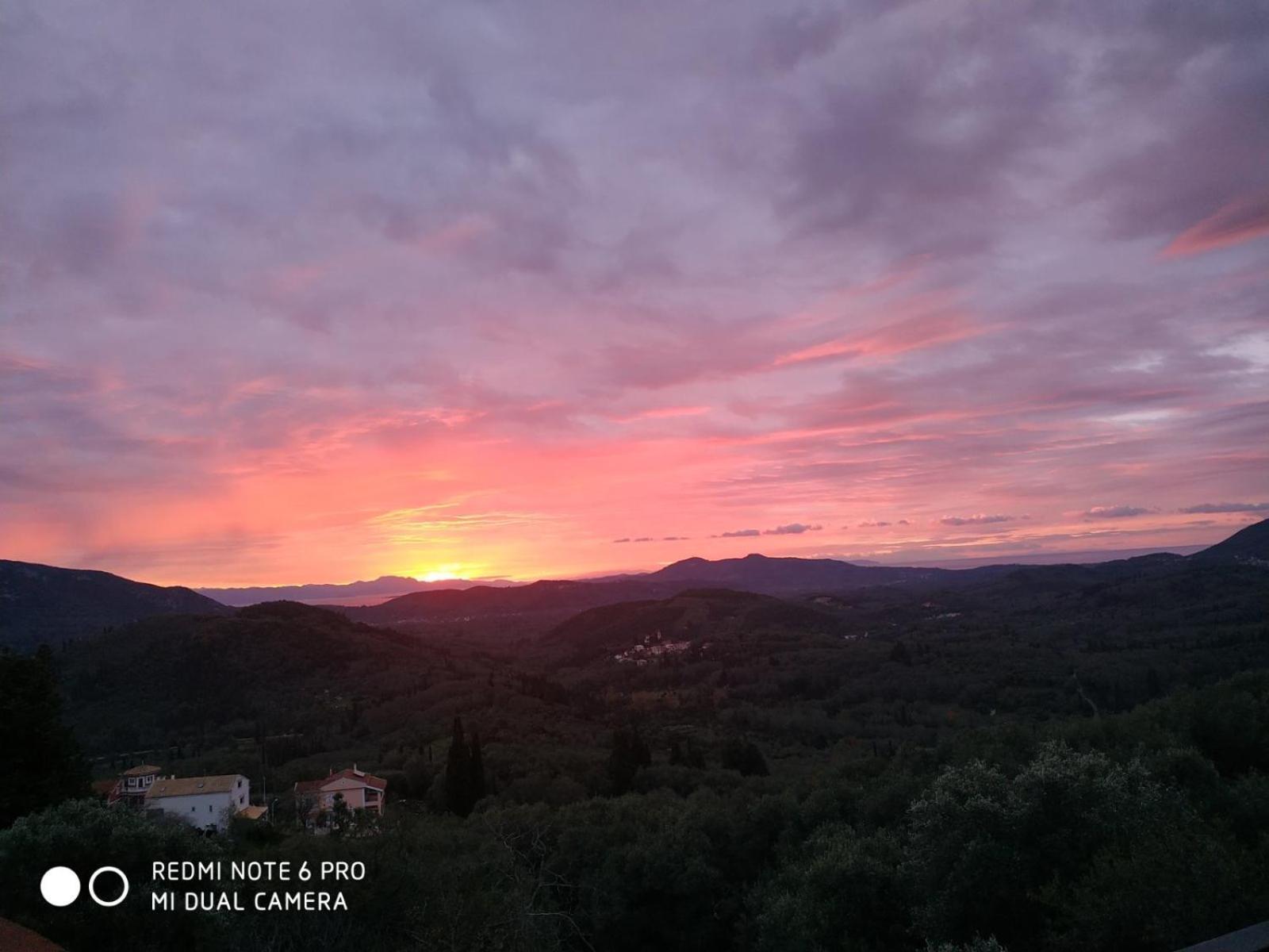 Billy'S Breathtaking View Cozy Cottage Kato Pavliana Екстер'єр фото